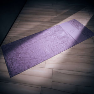 Close-up of YOGASANA Urban Portrait 4mm Yoga Mat – Dusk Los Angeles, displaying smooth texture and map-inspired line pattern.
